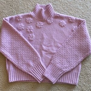 NWT Turtleneck sweater🌸